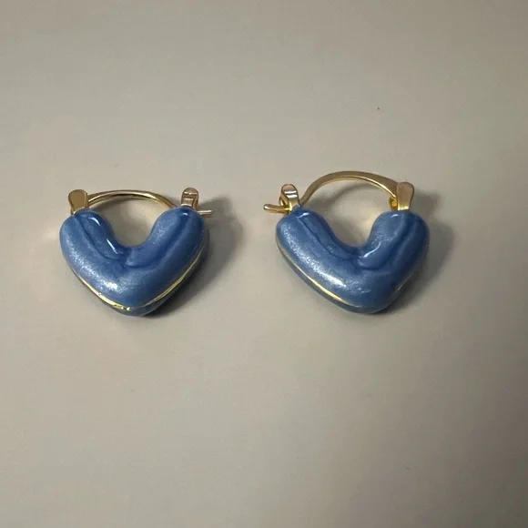 NWT Blue Heart Dangle Hoop Earrings - Picture 5 of 8